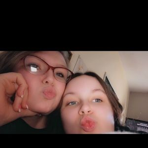 Meet your Posher, Leah